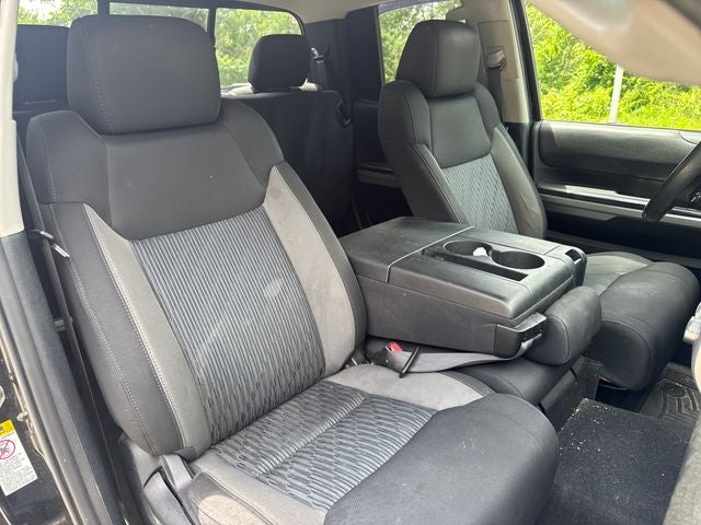 2014 Toyota Tundra SR5