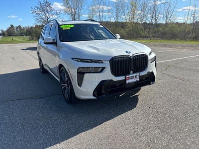 2025 BMW X7 xDrive40i