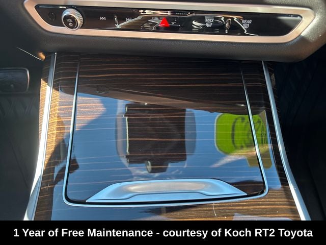 2025 BMW X7 xDrive40i