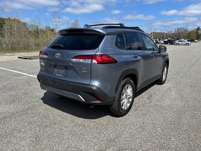 2024 Toyota Corolla Cross LE