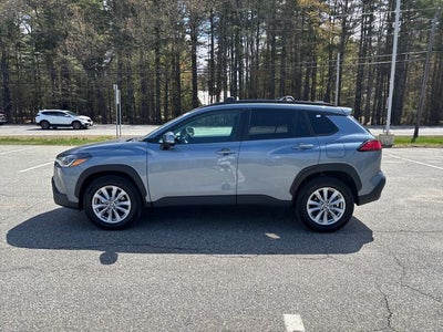 2024 Toyota Corolla Cross LE