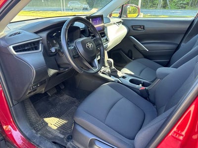 2024 Toyota Corolla Cross LE