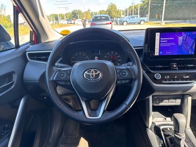 2024 Toyota Corolla Cross LE