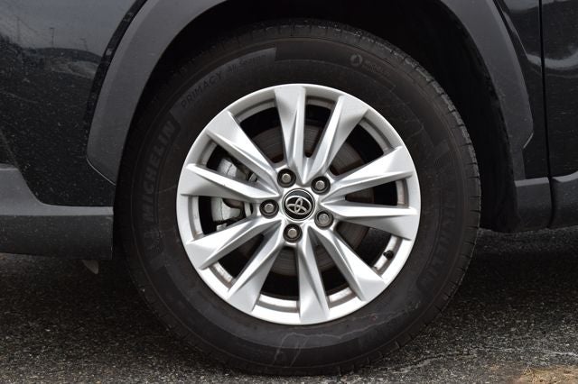 2025 Toyota Corolla Cross LE