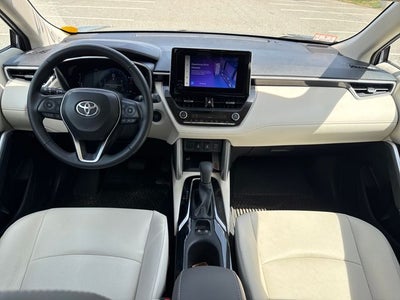 2024 Toyota Corolla Cross XLE