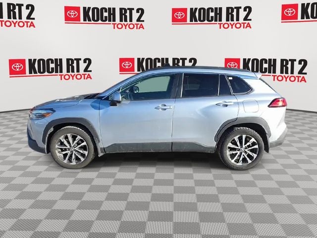 2022 Toyota Corolla Cross XLE