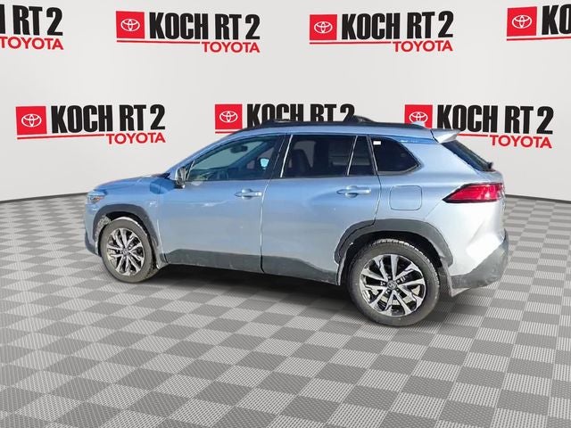 2022 Toyota Corolla Cross XLE