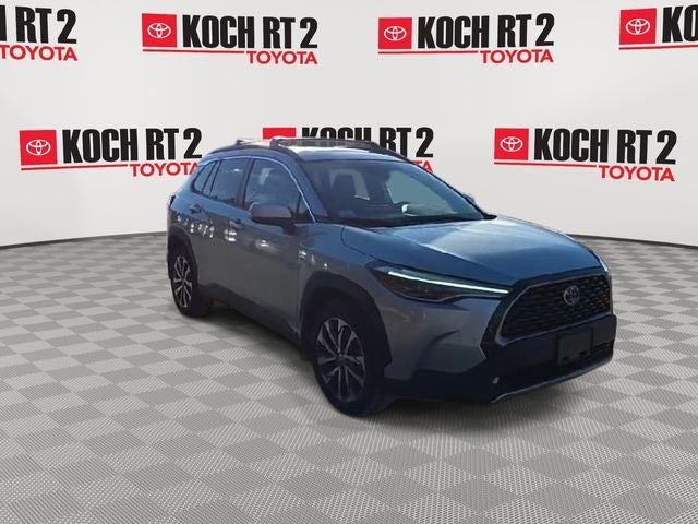 2022 Toyota Corolla Cross XLE