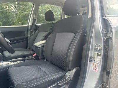 2015 Subaru Forester 2.5i