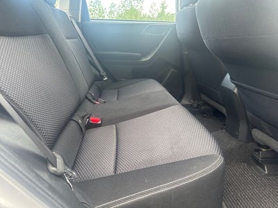 2015 Subaru Forester 2.5i