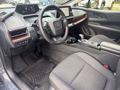 2025 Toyota Prius Plug-In Hybrid SE