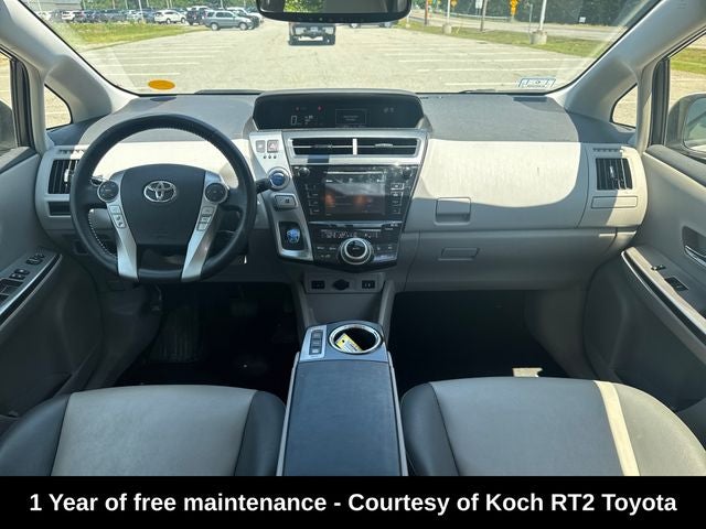 2016 Toyota Prius v Four