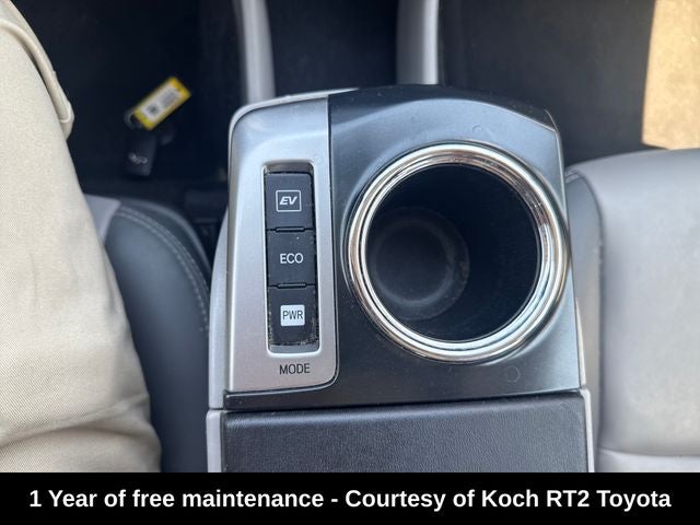 2016 Toyota Prius v Four