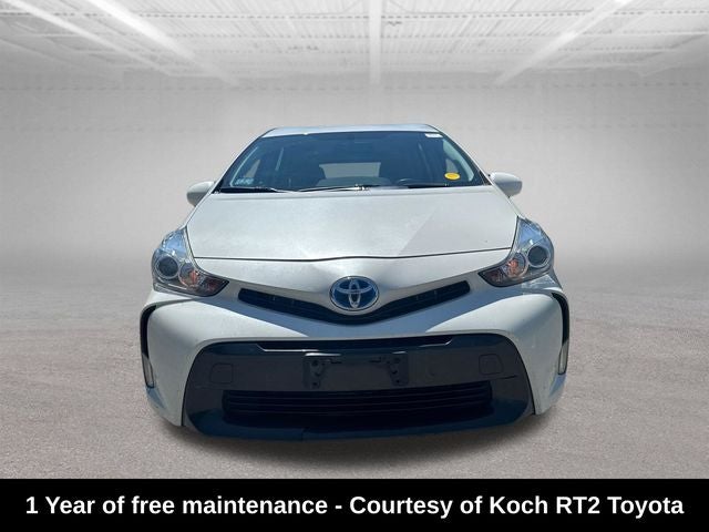 2016 Toyota Prius v Four