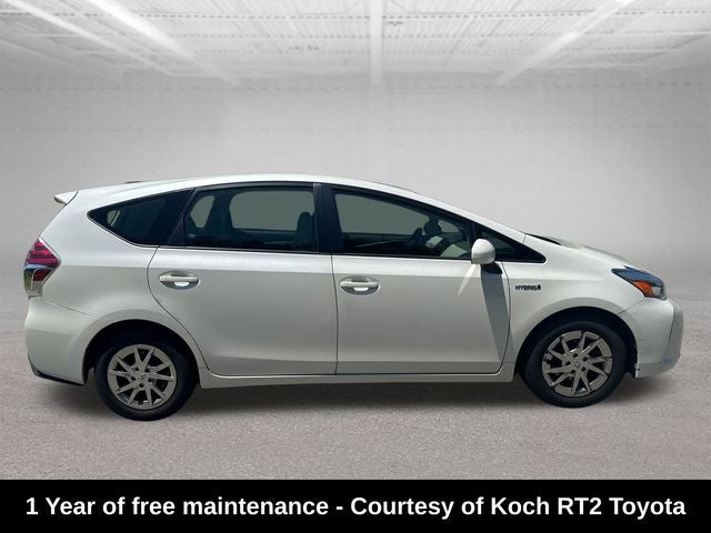 2016 Toyota Prius v Four
