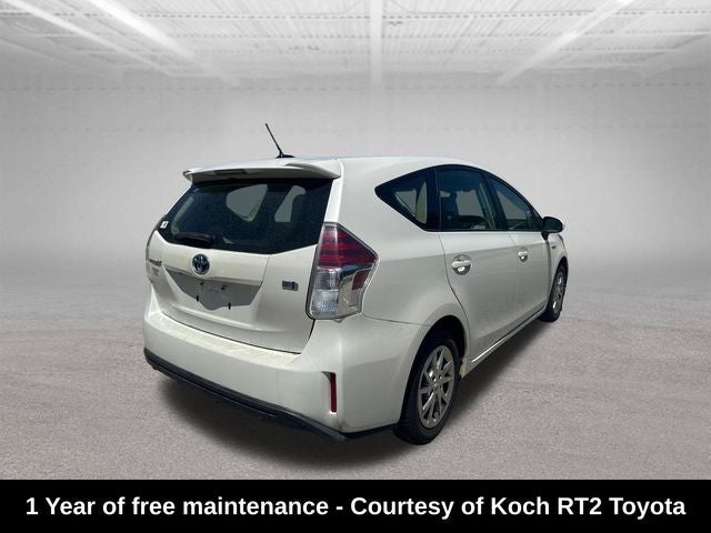 2016 Toyota Prius v Four