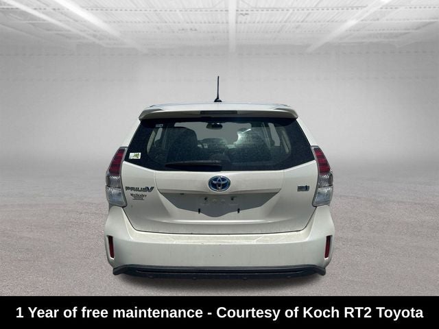2016 Toyota Prius v Four