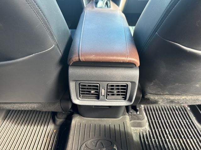 2021 Toyota Venza XLE