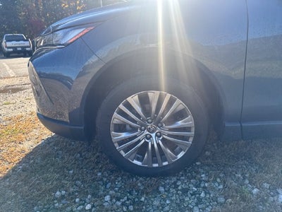 2023 Toyota Venza XLE