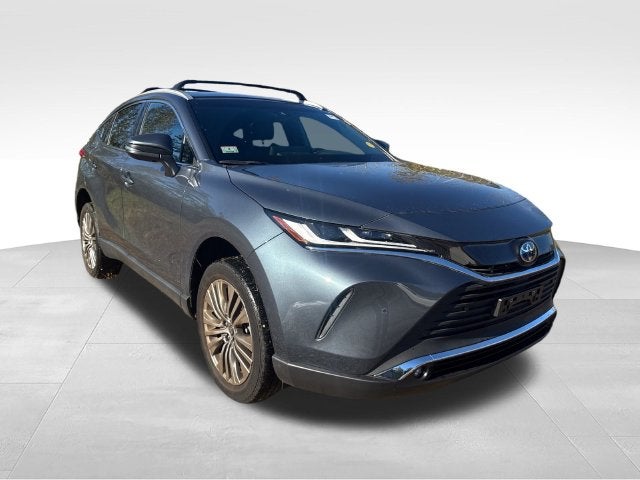 2023 Toyota Venza XLE