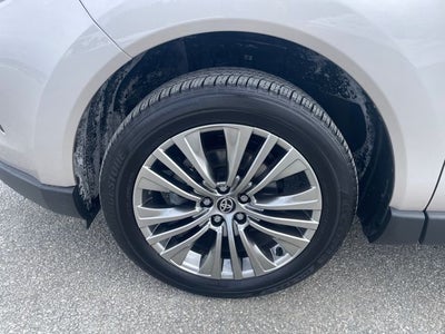 2024 Toyota Venza XLE