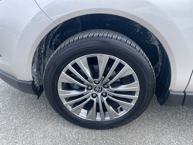 2024 Toyota Venza XLE