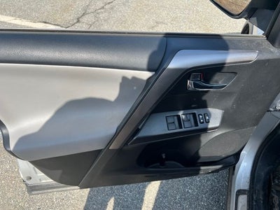 2016 Toyota RAV4 Hybrid XLE