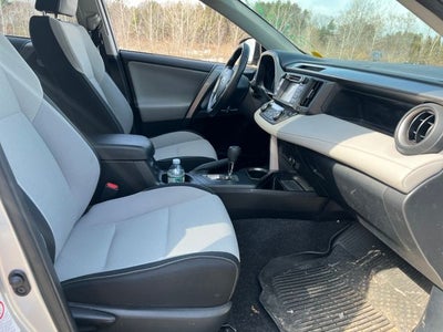 2016 Toyota RAV4 Hybrid XLE