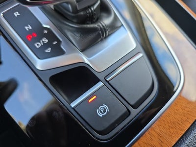 2023 Audi Q5 45 S line Premium quattro