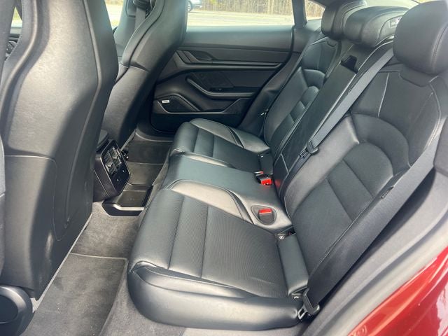 2022 Porsche Taycan Base