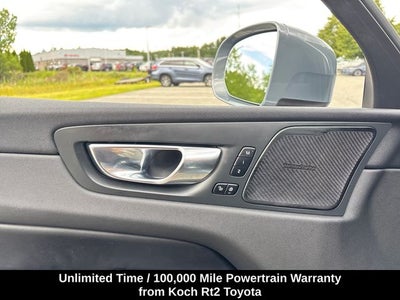 2022 Volvo XC60 B5 Inscription