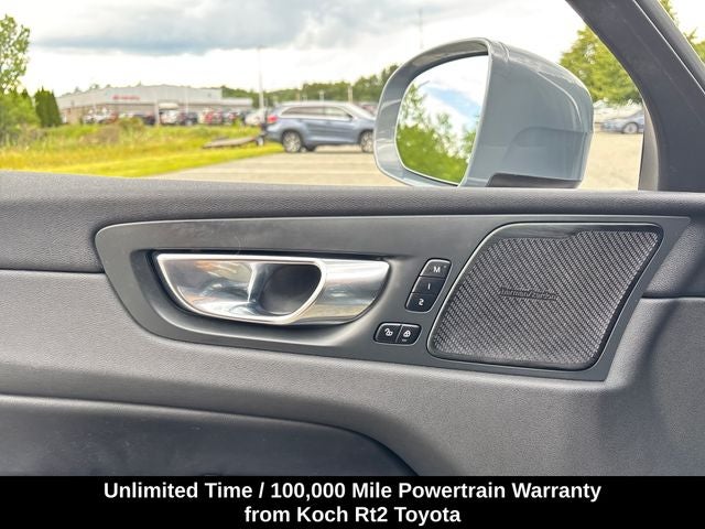 2022 Volvo XC60 B5 Inscription