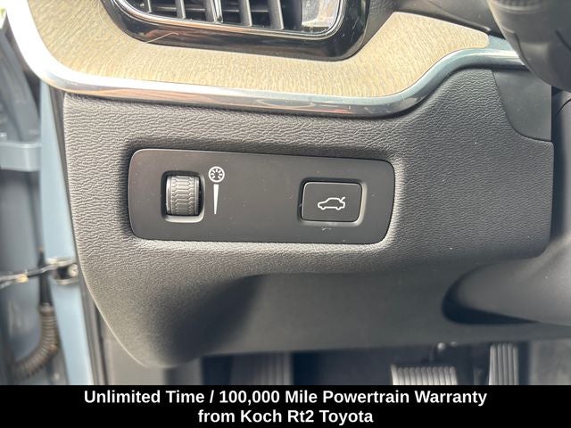 2022 Volvo XC60 B5 Inscription