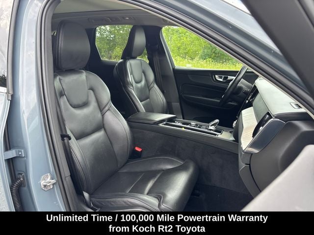 2022 Volvo XC60 B5 Inscription