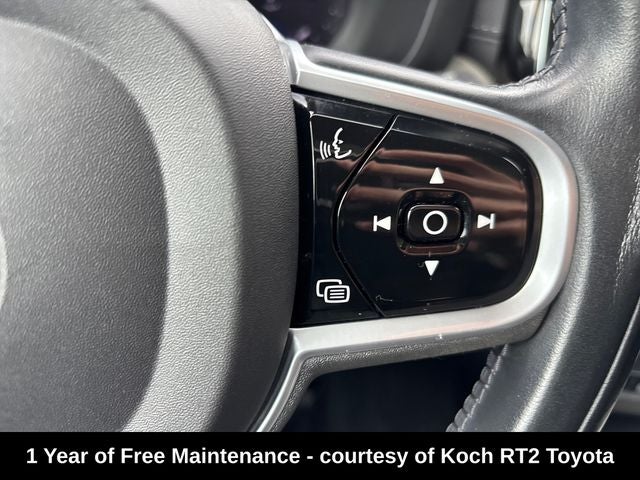 2022 Volvo XC60 B5 Inscription