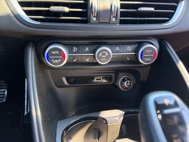 2024 Alfa Romeo Giulia Veloce