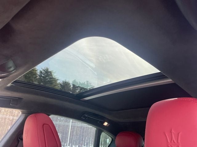 2022 Maserati Levante Modena